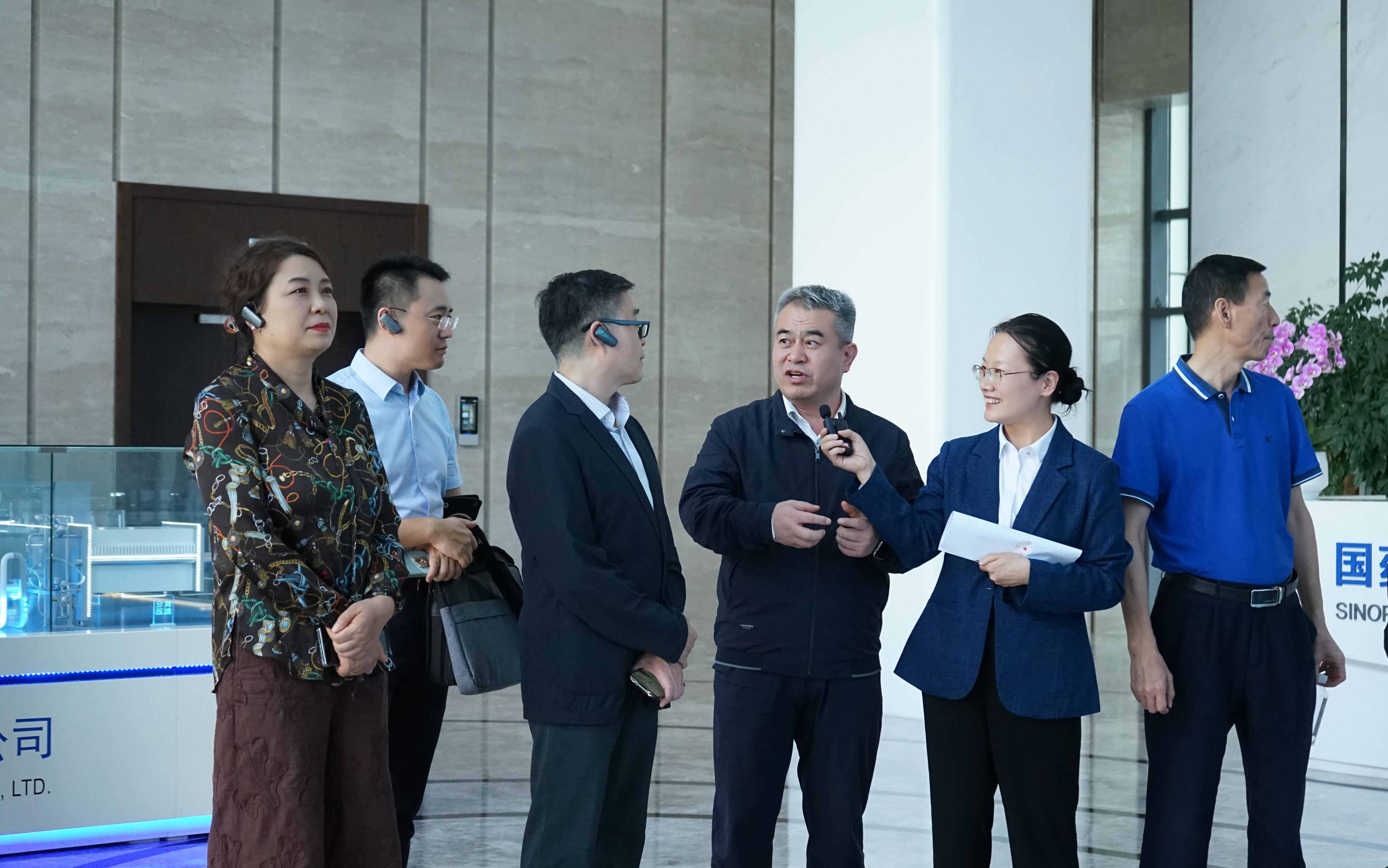 共促獻(xiàn)血獻(xiàn)漿事業(yè) 筑牢血液安全防線 | 全國人大教科文衛(wèi)委赴國藥天壇昆明開展修法調(diào)研